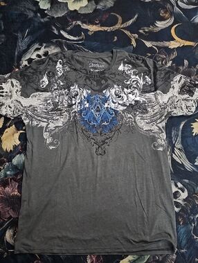 Archaic Men's Charcoal Gray Short-Sleeve Tee with Blue Crest